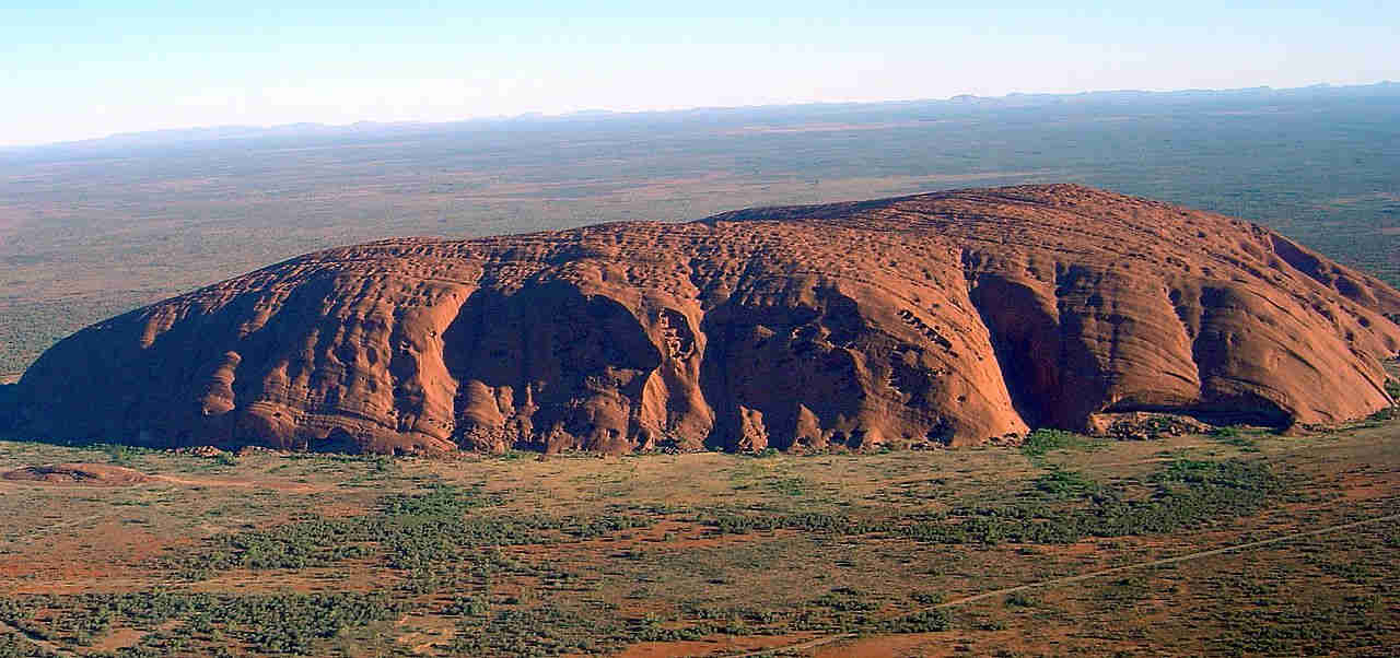 uluru.jpg