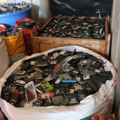 smartphoneWaste.jpg